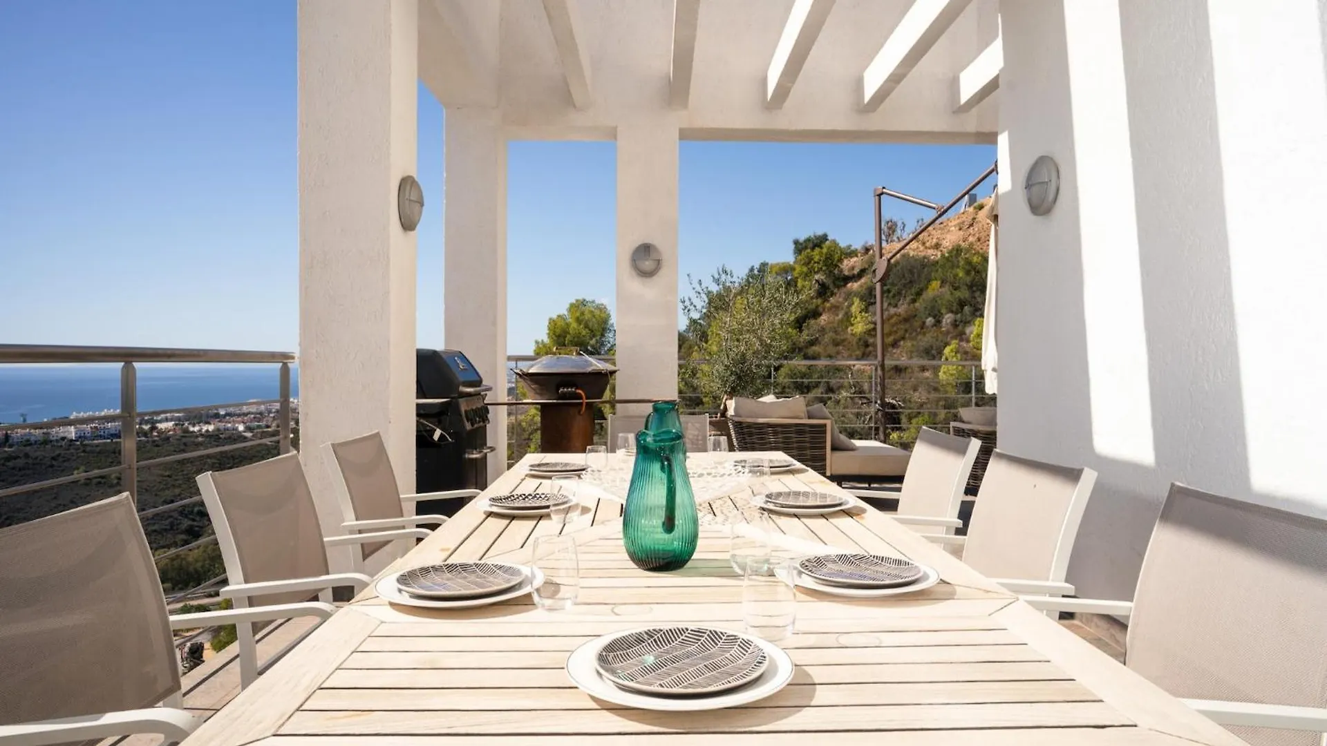 Lavish Villa With Private Pool Marbella